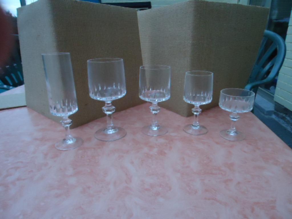 VERRES EN CRISTAL D'ARQUES VENDÔME TAILLE LANCE, Antiquités & Art, Enlèvement