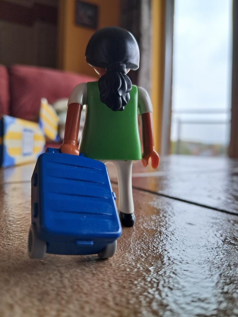 Playmobil City Life (4310) Voyageuse et sa valise, Enfants & Bébés, Enlèvement ou Envoi, Comme neuf