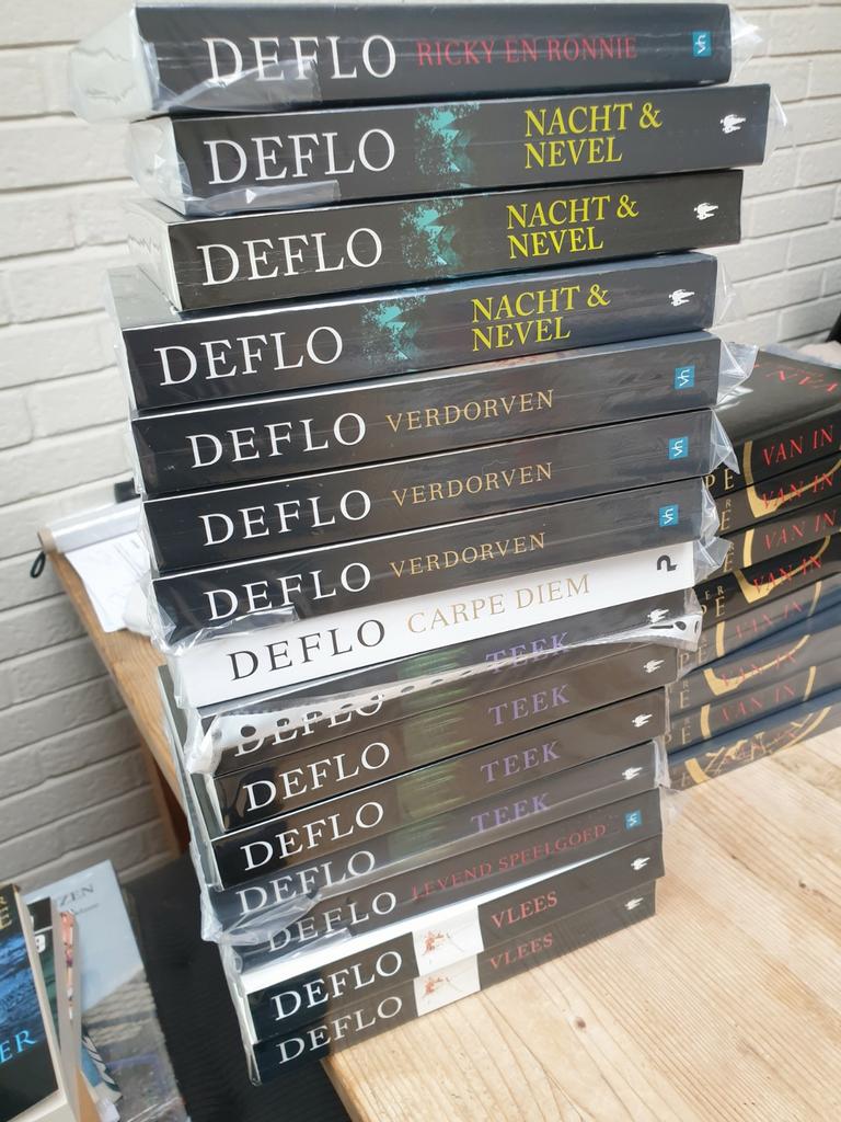 Boeken Vlaamse  thrillers LUC DEFLO THRILLER, Ophalen of Verzenden, Zo goed als nieuw