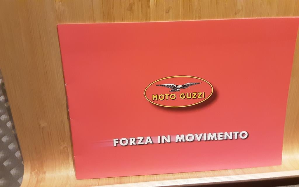 Moto guzzi gamma brochure, Ophalen of Verzenden
