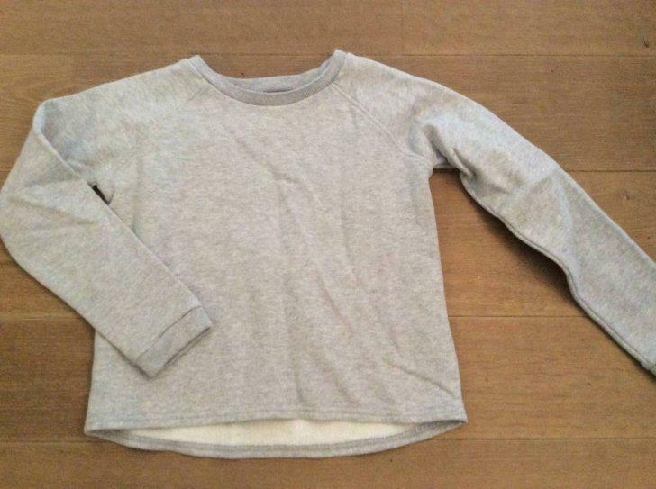 Sweater maan maat 128,nieuwstaat, Kinderen en Baby's, Verzenden, Gebruikt, Meisje, Trui of Vest