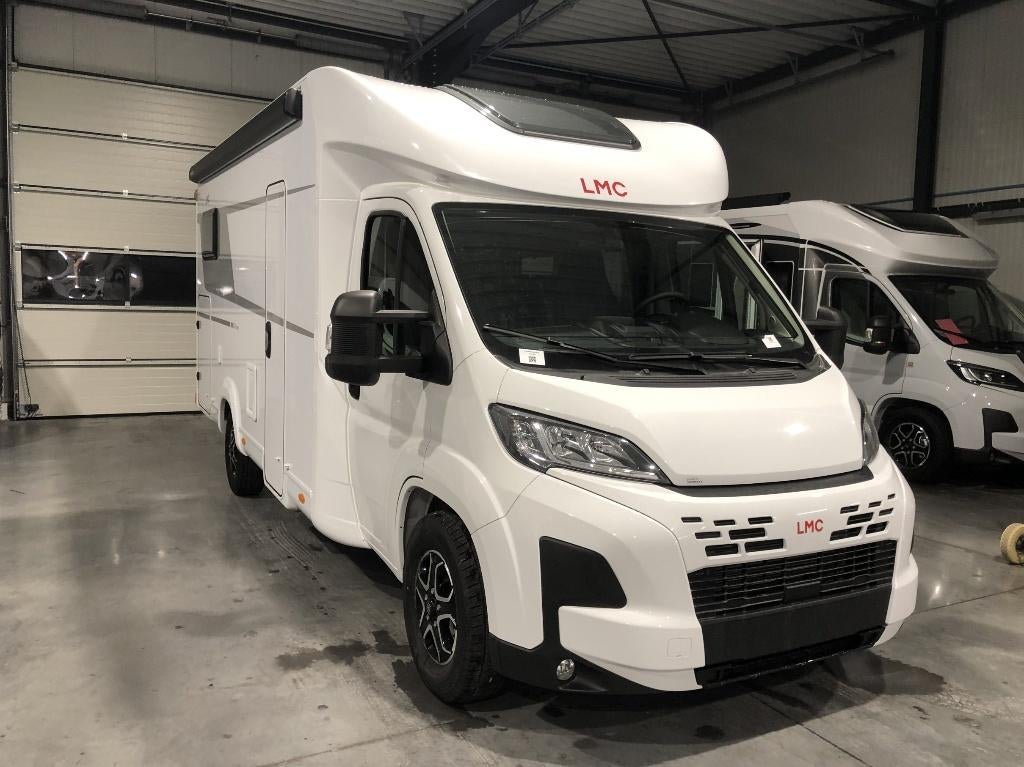 🚐✨ LMC Tracer 690 EL – Automaat - 6m99 - Nieuw🔥, Jusqu'à 4, Réfrigérateur, 6 à 7 mètres, Fiat