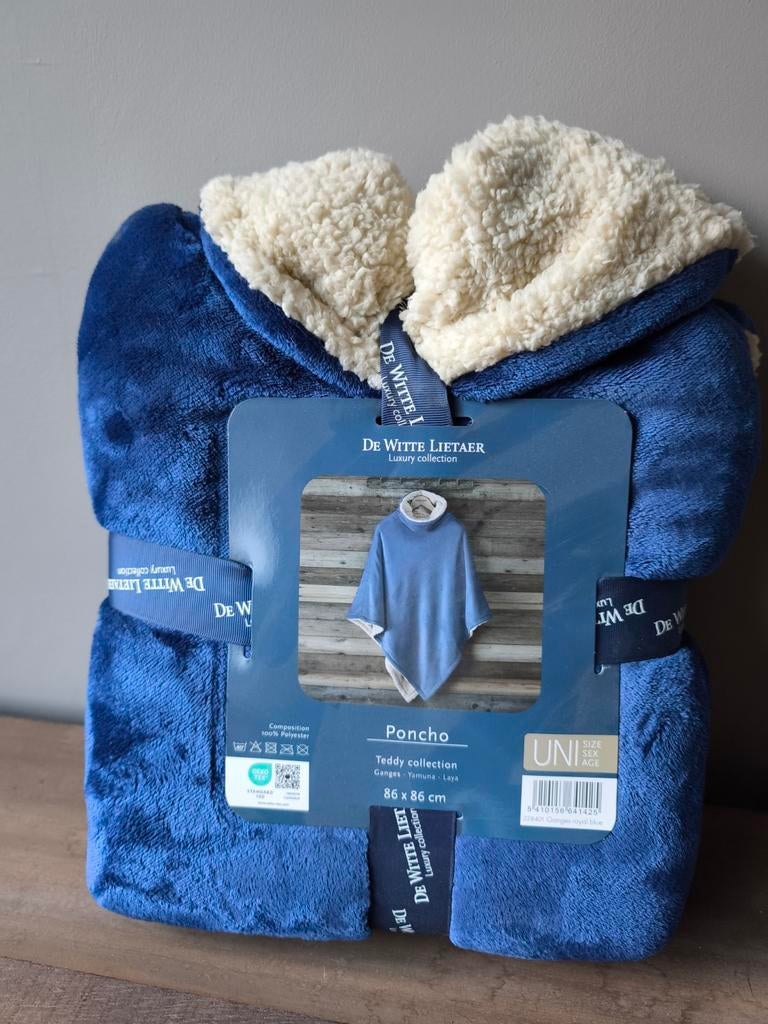 Poncho plaid polaire De Witte Lietaer, Enlèvement