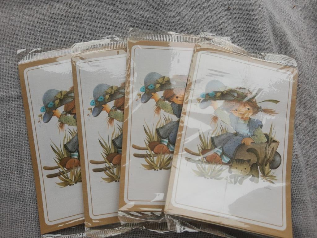 5 paquets de cartes encore neufs sous emballage (4 cartes/pa, Enlèvement ou Envoi, Comme neuf