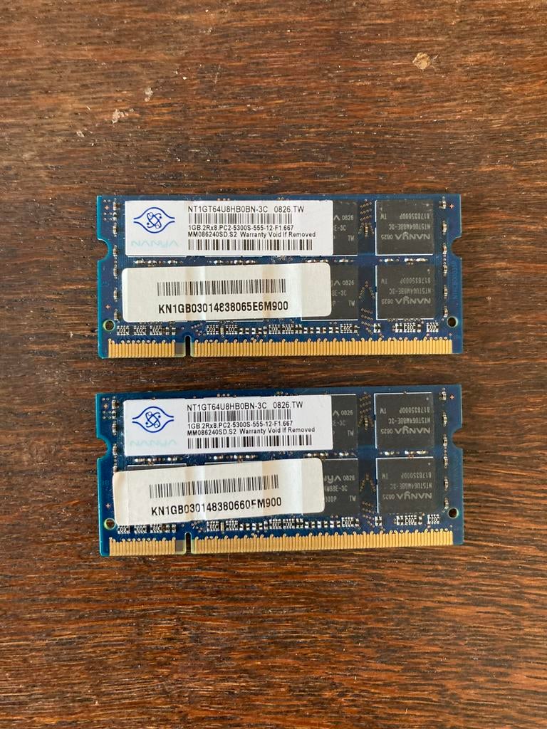 2 x 1GB DDR2 SODIMM, Informatique & Logiciels, Comme neuf, 2 GB, Laptop, DDR2