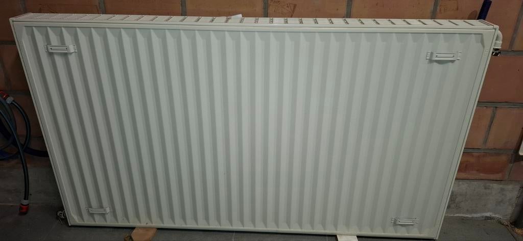 Radiateur Def 22 -  L 160 cm x H 90 cm, Enlèvement, Radiateur