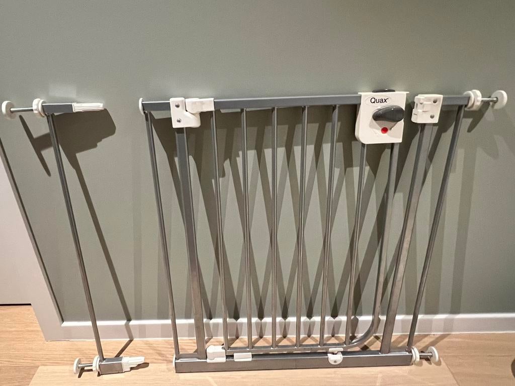 Quax hekje autoclose met vergrendeling (trap) + Verlengstuk, Kinderen en Baby's, Traphekjes, Ophalen, Klemhekje, Minder dan 100 cm