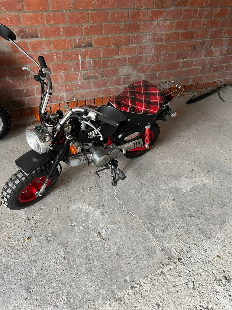 HONDA AB27-MONKEY 49 cc KLASSE B, Ophalen, Zo goed als nieuw
