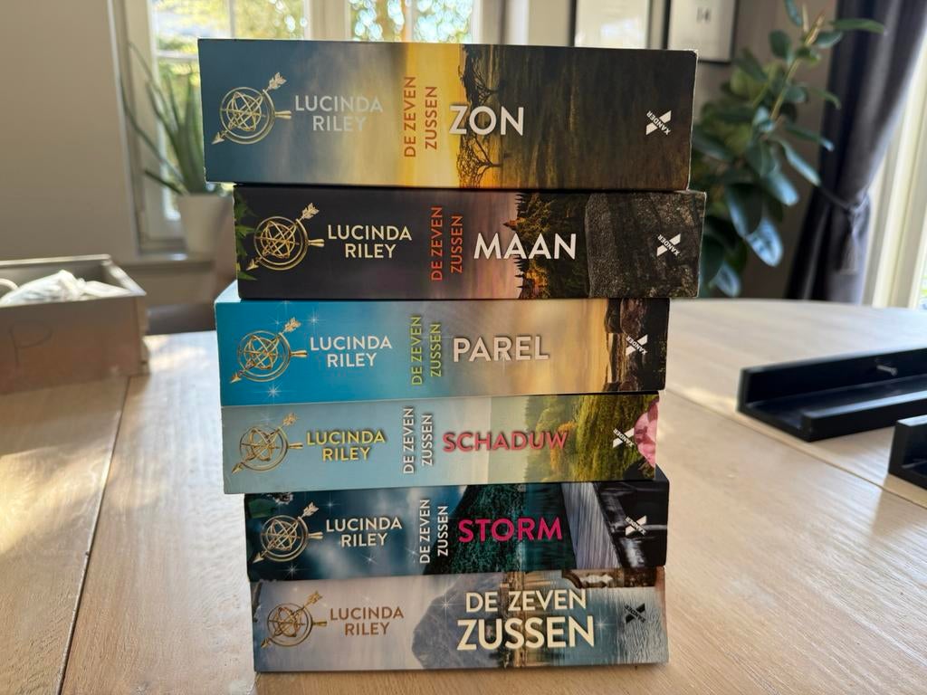 De zeven zussen reeks t.e.m. zon + De verborgen belofte, Boeken, Ophalen, Zo goed als nieuw