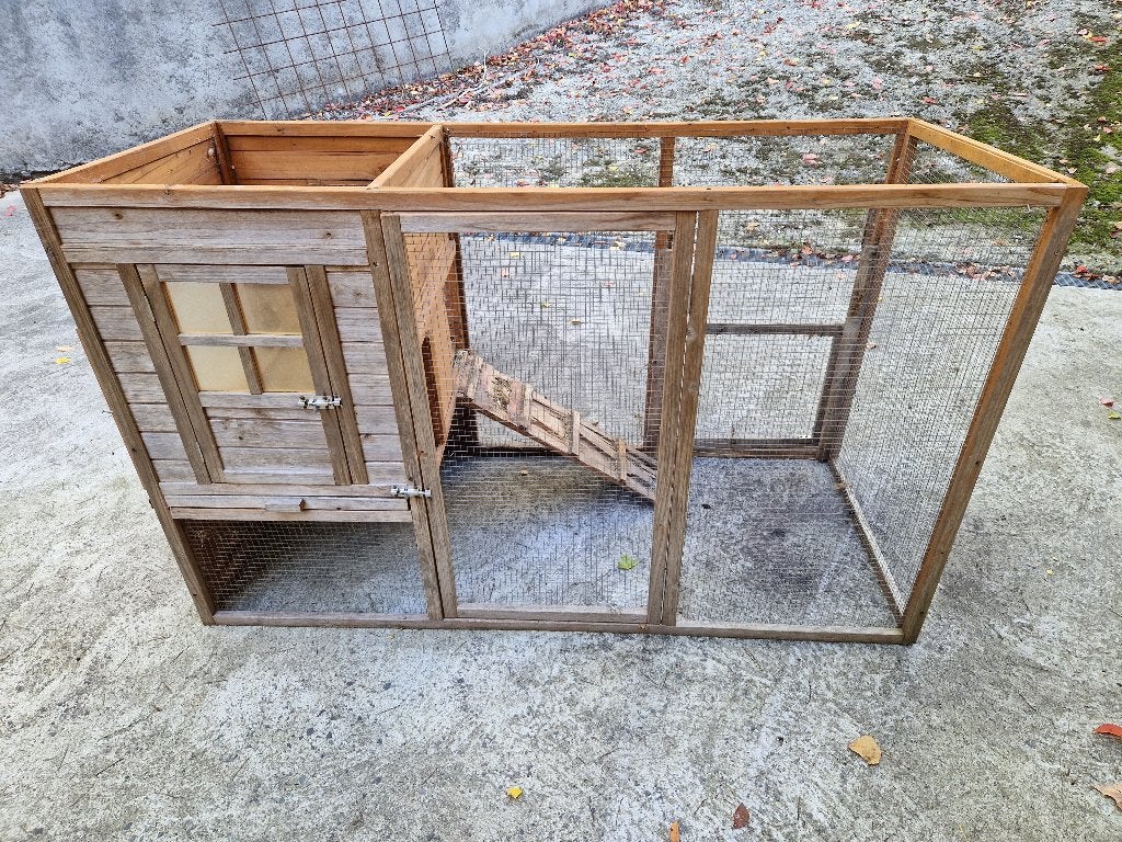 Clapier a lapins ou cochons d'inde (extérieur), 90 cm ou plus, Cobaye, Enlèvement, Utilisé