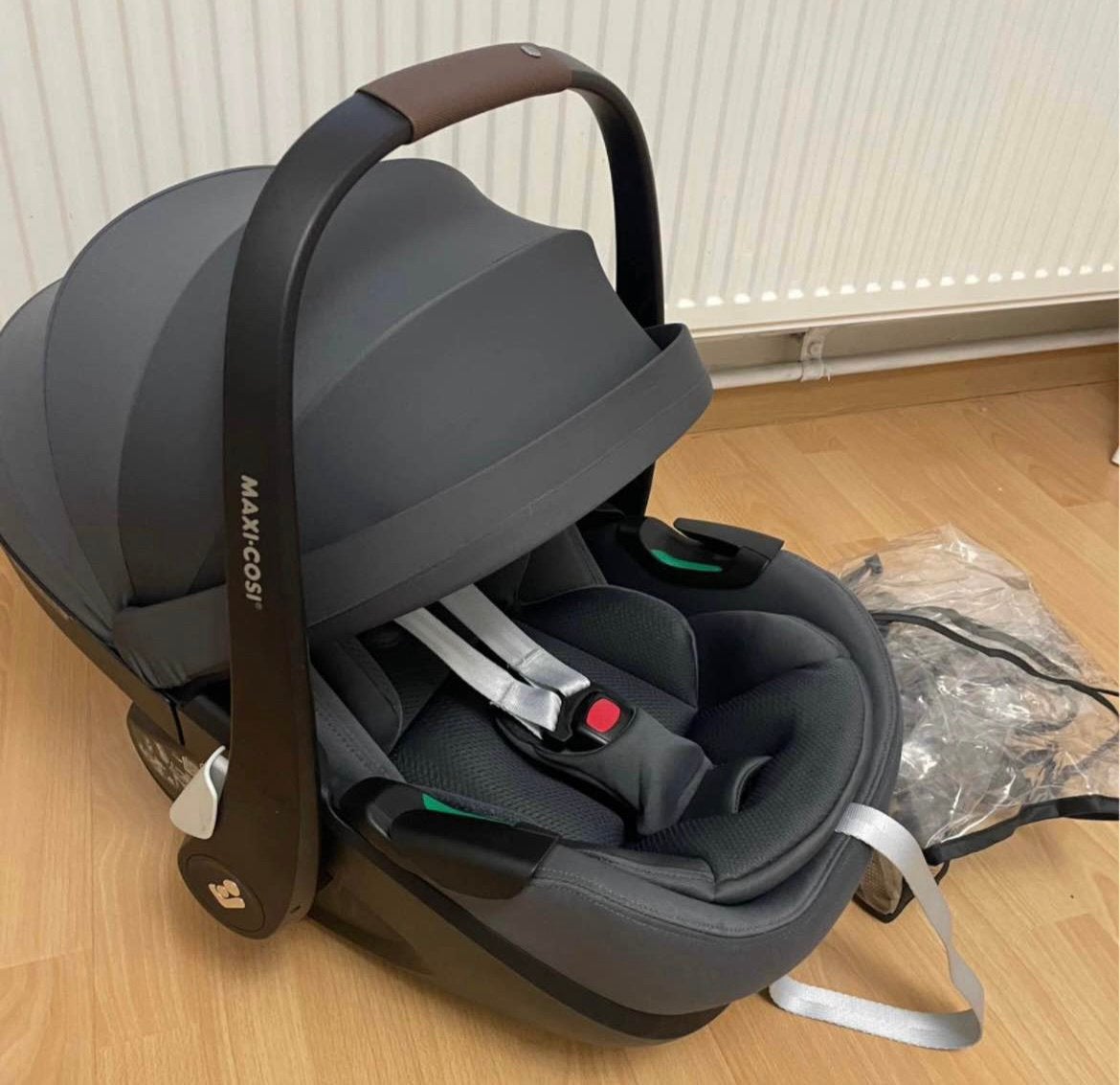 Maxi Cosi pebble 360 pro 2 twillic graphite met regenhoes., Kinderen en Baby's, Ophalen, Zo goed als nieuw, Maxi-Cosi, Isofix