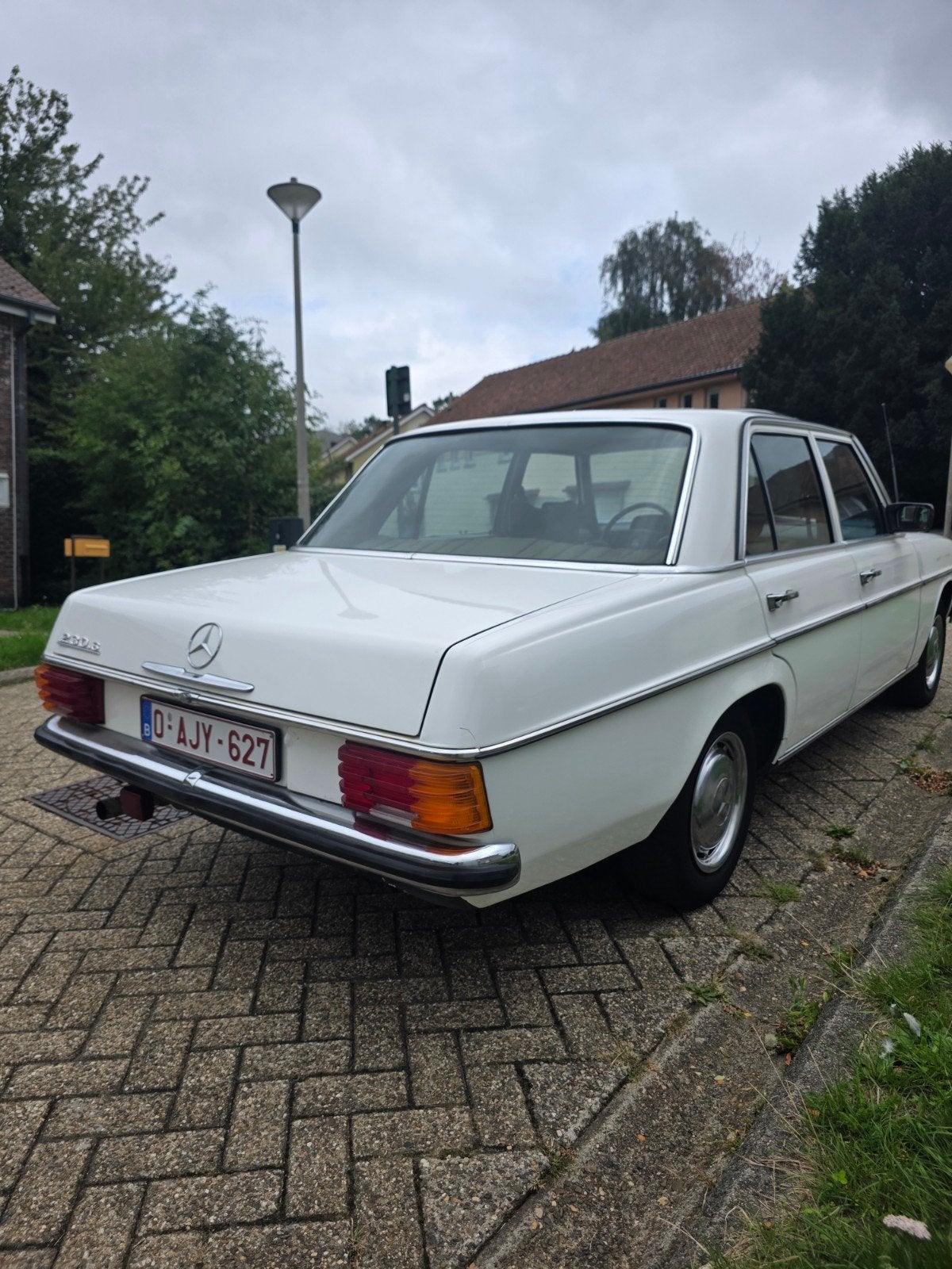 mercedes bar 8 w114 230.6, Autos, Achat, Toit ouvrant, Automatique, Particulier