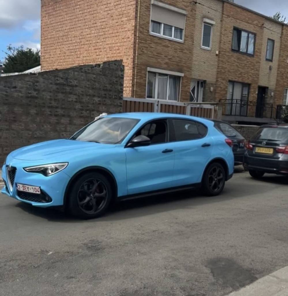 Alfa romeo stelvio moteur demare pas unique et tres belle, Autos, Achat, Noir, 5 portes, Automatique