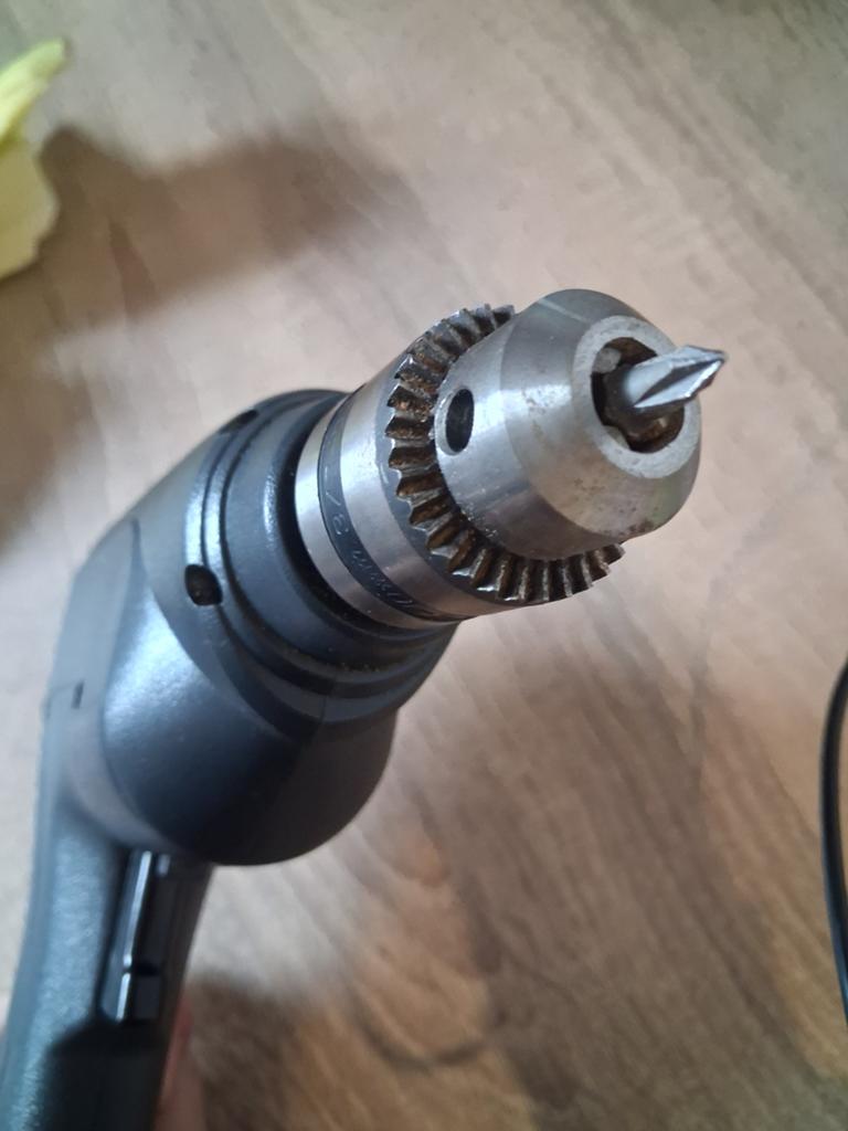 Visseuse en panne à réparer, Bricolage & Construction, Outillage | Foreuses, Enlèvement