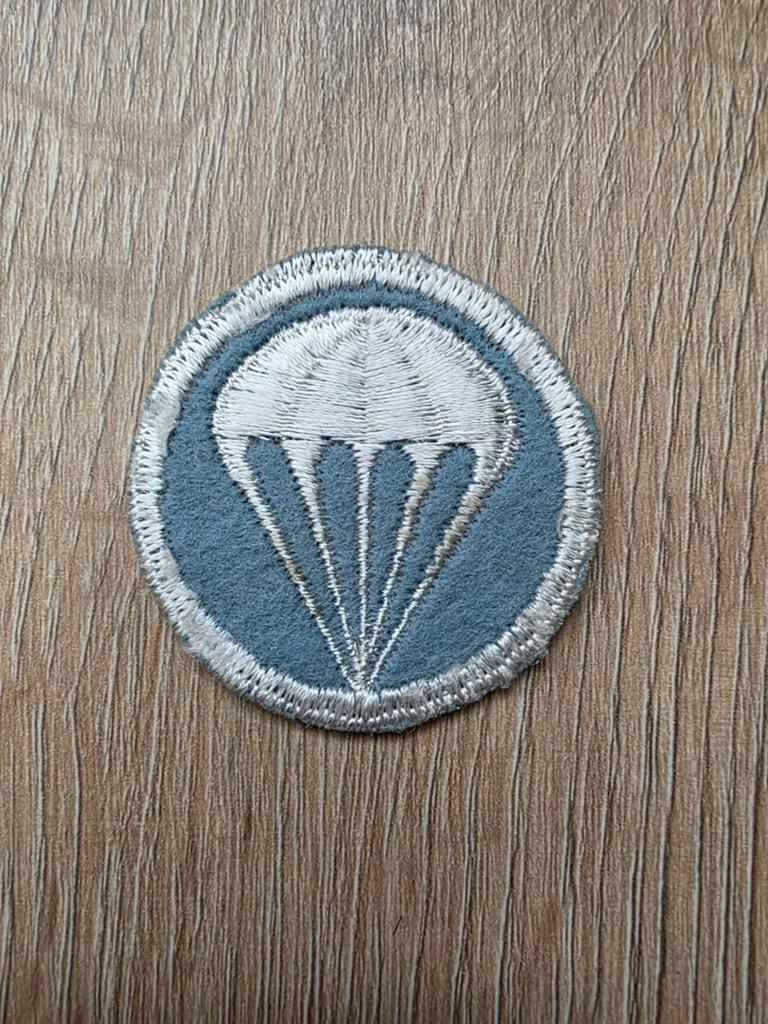 US WW2 Paratrooper Airborne Infantry cap patch early wool, Ophalen of Verzenden