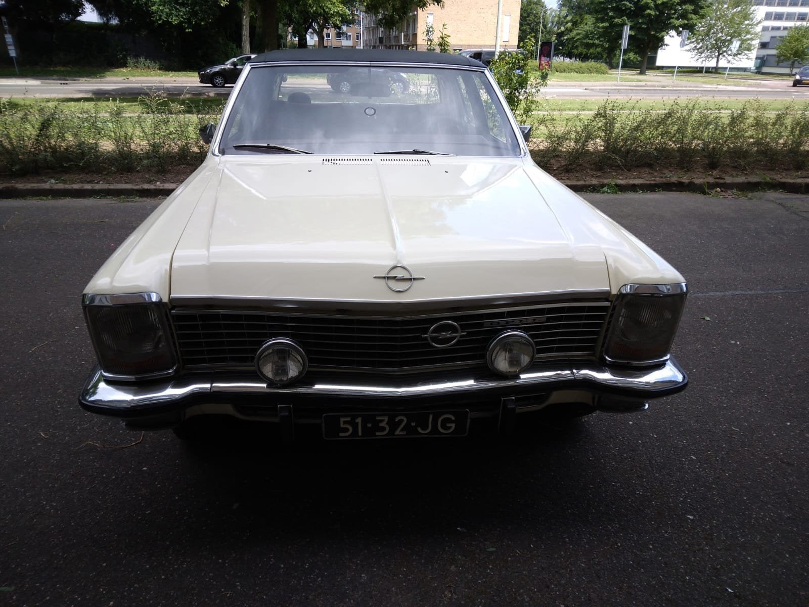 te koop Opel Diplomat 2.8cc 6 cil, Auto's, 4 deurs, Beige, Bruin, Open dak