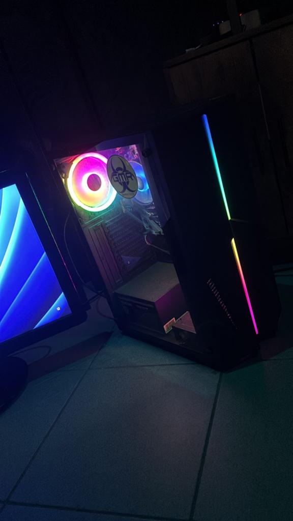 Gaming pc Gmr R4, Consoles de jeu & Jeux vidéo, Jeux | PC, Enlèvement