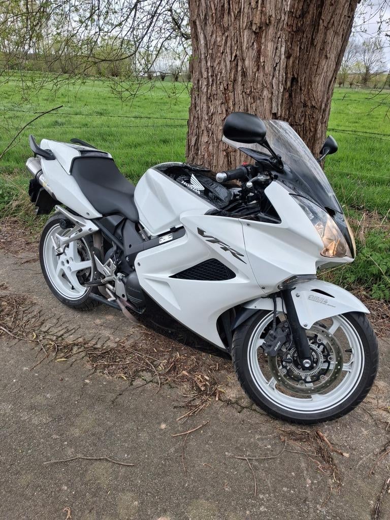 Honda vfr 800, Motos, Motos | Honda, Particulier