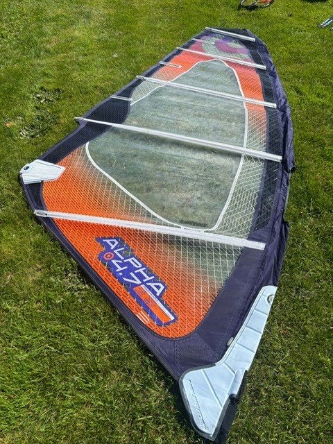 surf zeil Neilpryde Alpha 4.7 power wave, Enlèvement, Comme neuf, Neilpryde, Voile