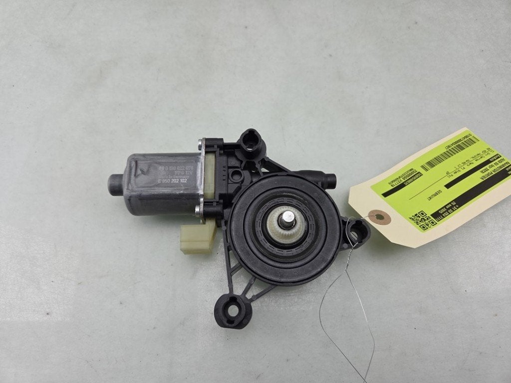 MOTEUR LEVE VITRE ELECTRIQUE Audi S3 Sportback (8YA), Dhr. J. Ham, Administratie@autoham.nl, Audi, Utilisé