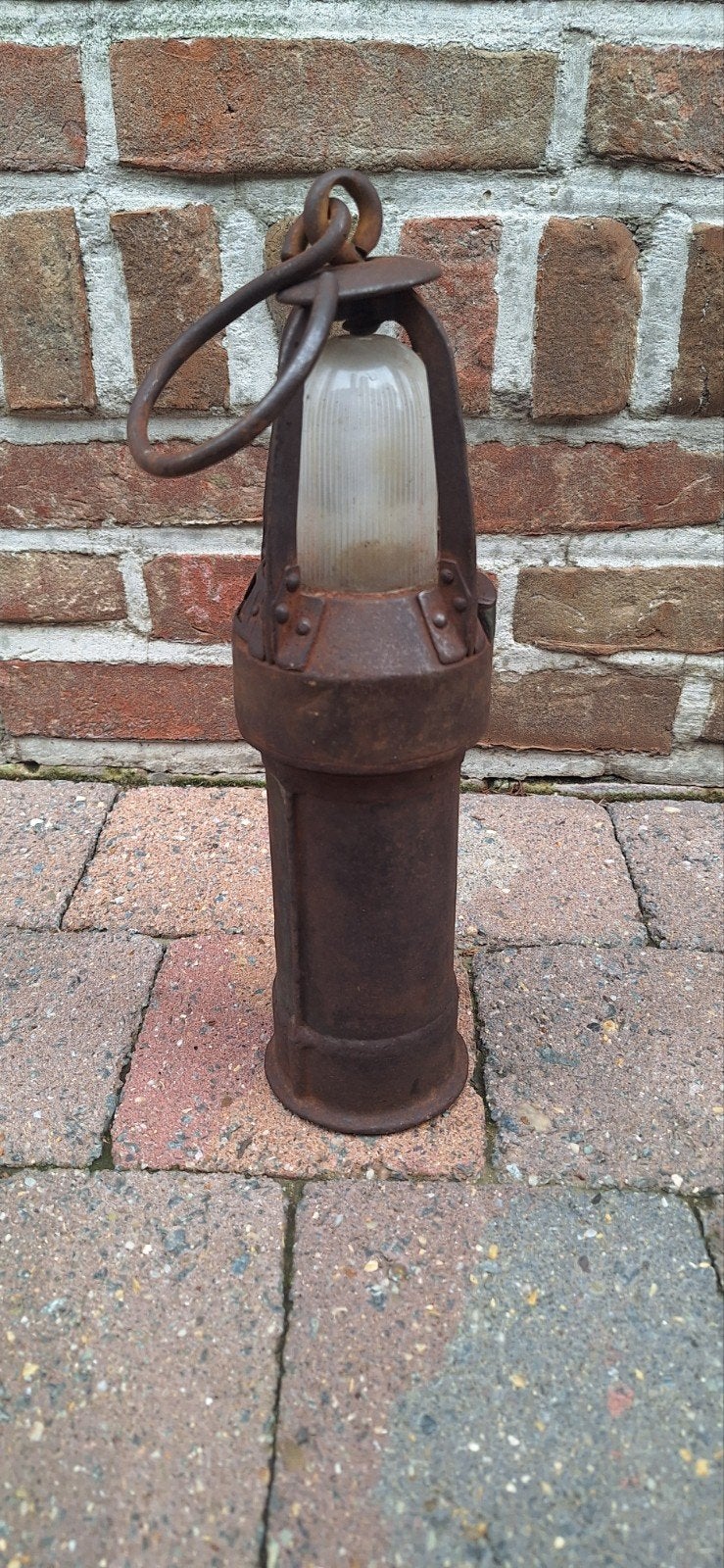 Lampe allemande panzer, Collections, Enlèvement