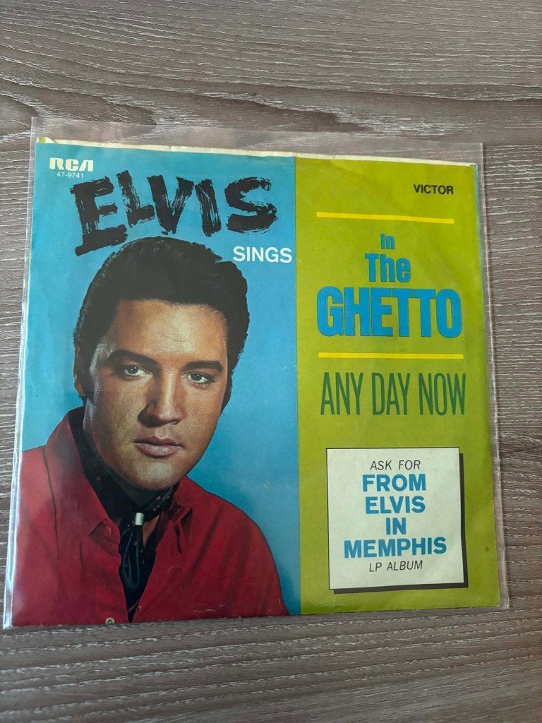 Elvis single, In the ghetto/any day now, Duitse pers. 5 euro, Cd's en Dvd's, Vinyl Singles, Gebruikt, 7 inch, Ophalen of Verzenden