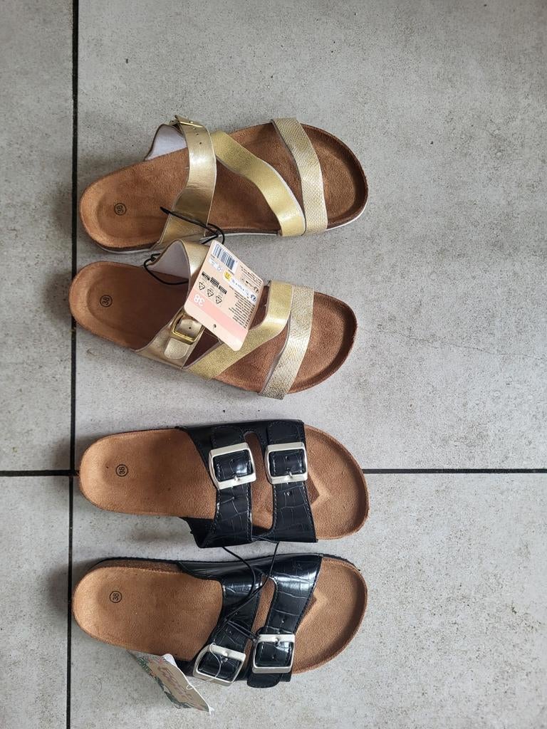 Deux belles sandales de la saison en taille 38, Neuf