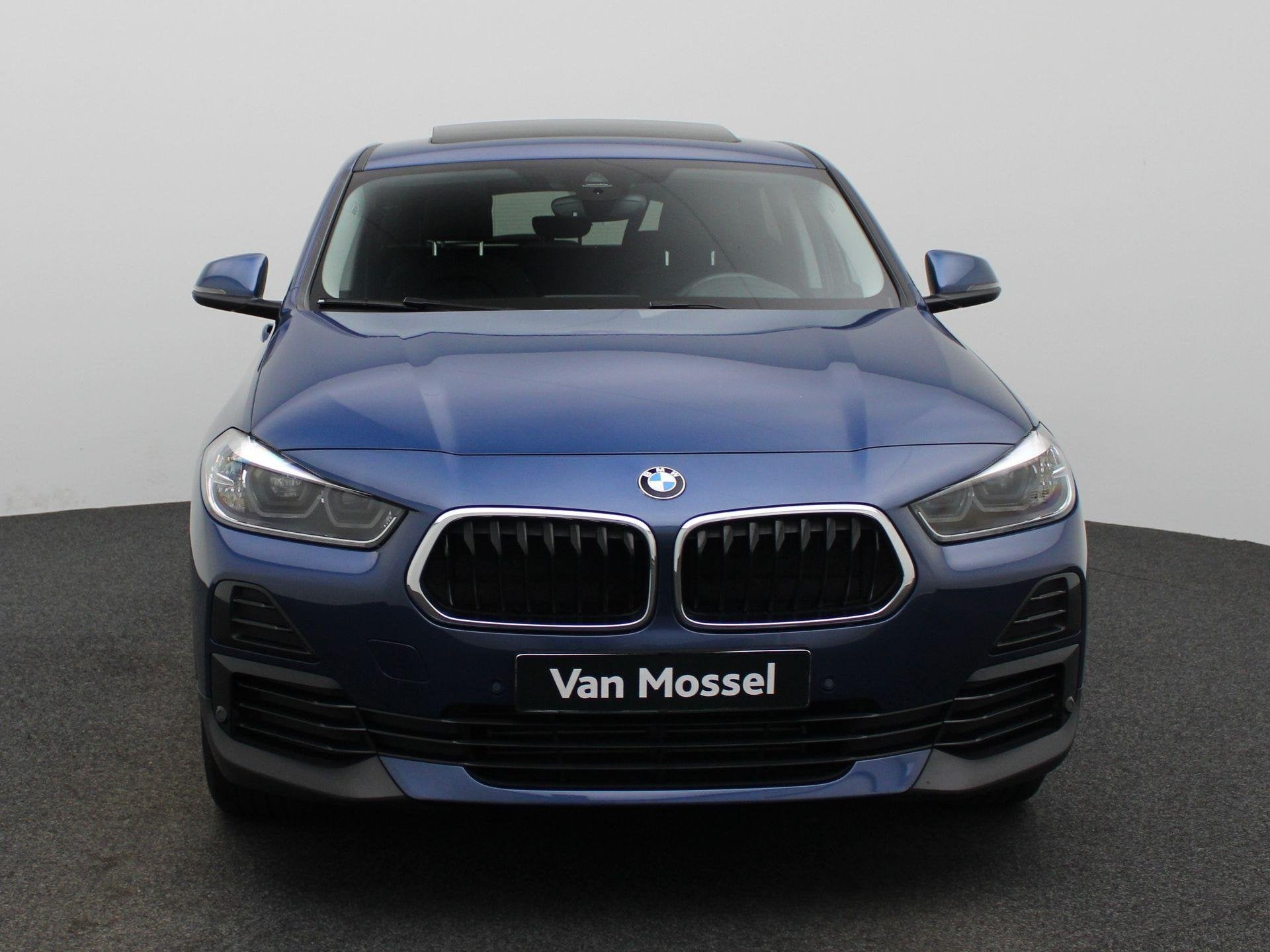 BMW X2 sDrive18iA 100kW DCT | PDC V+A | Panodak | Adaptieve, Auto's, Gebruikt, Bedrijf, 5 zetels, 3 cilinders