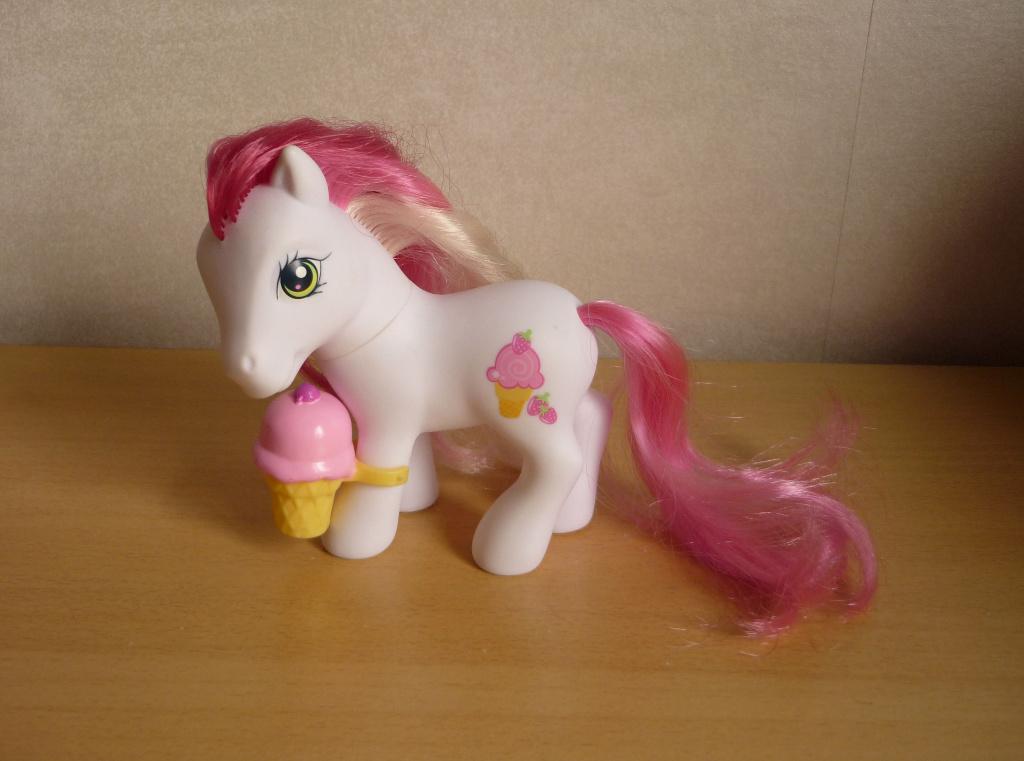 My little pony Strawberry Surprise G3 Ice Cream, Ophalen of Verzenden