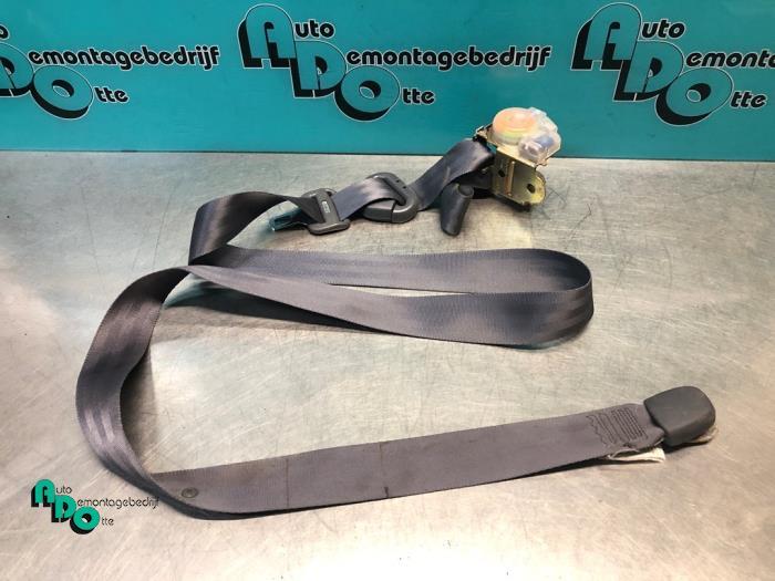 Ceinture de sécurité arrière gauche d'un Toyota Funcruise, -, 3 mois de garantie, Toyota, Utilisé