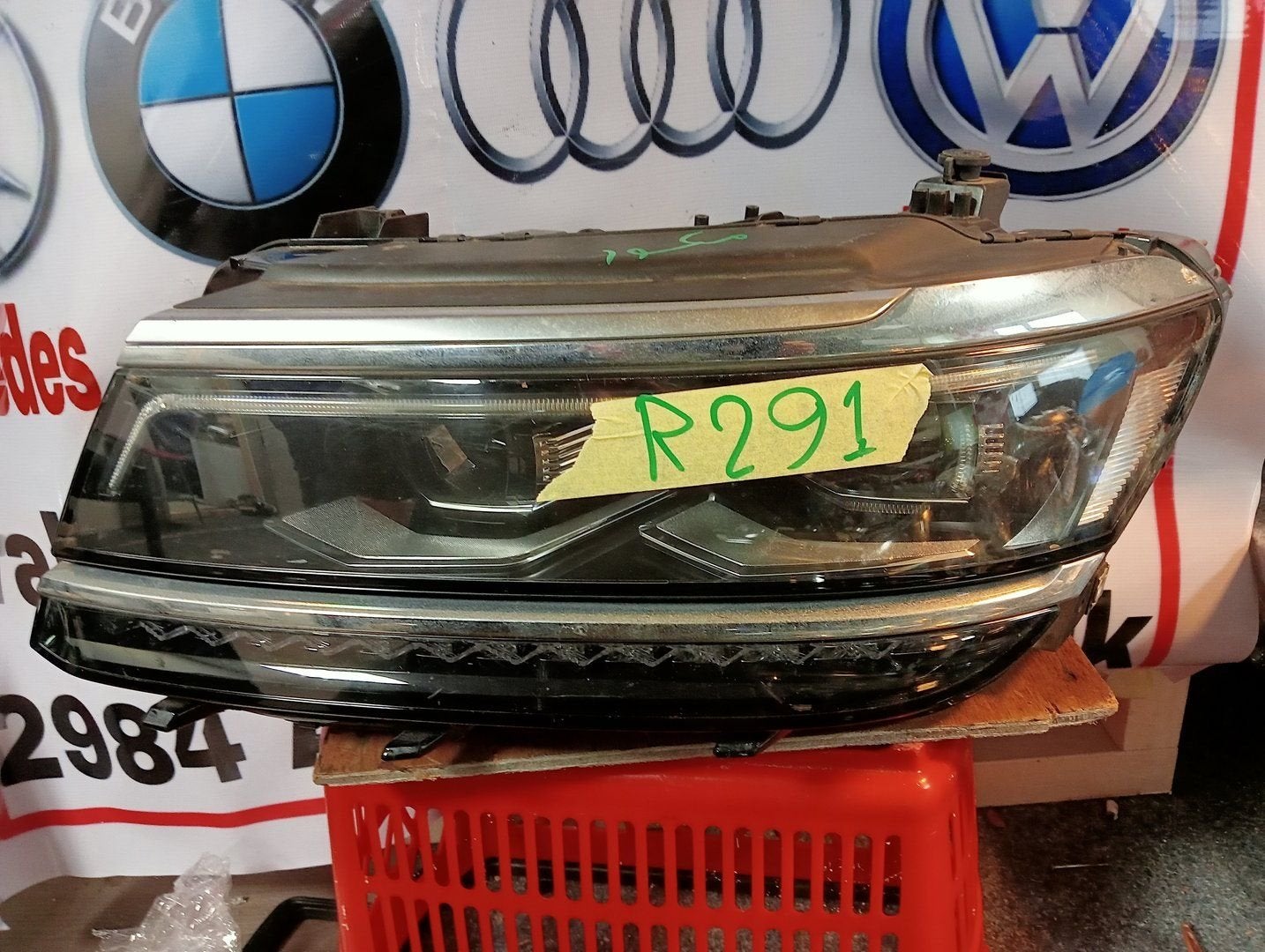 Koplamp links LED Volkswagen Tiguan (AD1) 5NB941113A 5NB9411, Gebruikt, -, Volkswagen, -