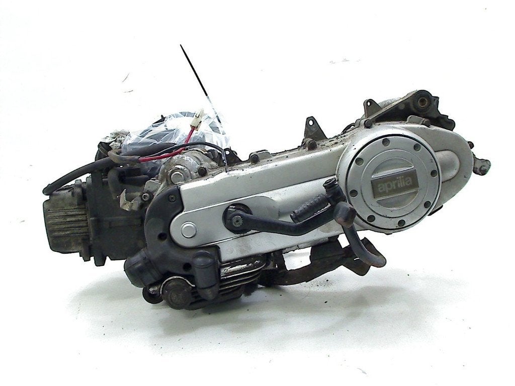BLOC MOTEUR Aprilia SportCity ONE (01-1970/-) (c377m), Motos, Dhr. S. di Majo, Utilisé, Info@cama-motorparts.nl, P.J. Troelstraweg 8 8
3144 CX  MAASSLUIS, NL