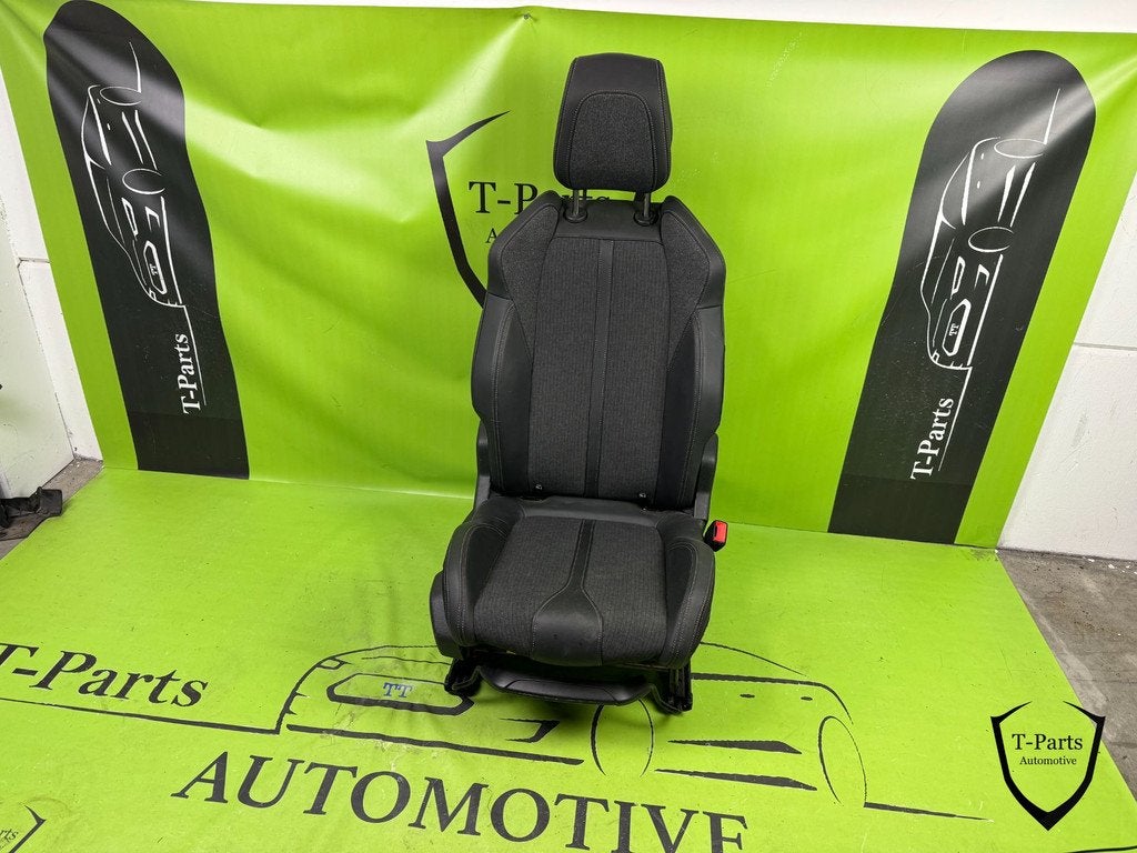 peugeot 3008 5008 stoel rechts airbag passagiers, Taurusavenue 1
2132 LS  Hoofddorp, NL, Gebruikt, Contact.group@renault.com, Stellantis N.V.