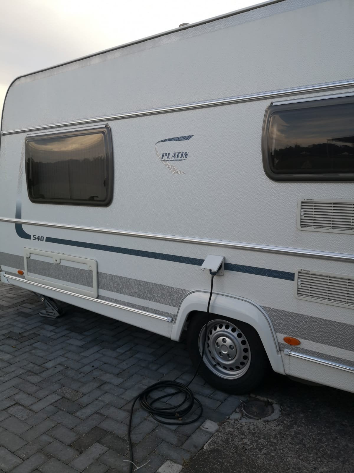 fendt platin 540 tg, Caravans en Kamperen, Rondzit, Disselslot, 1250 - 1500 kg, Tot en met 4