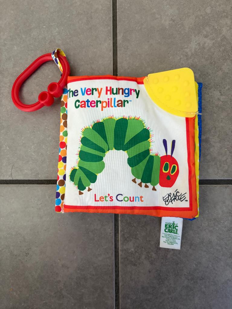 The very hungry caterpillar zacht boekje - Engels, Livres, Langue | Anglais, Enlèvement, Comme neuf, Eric carle, Fiction