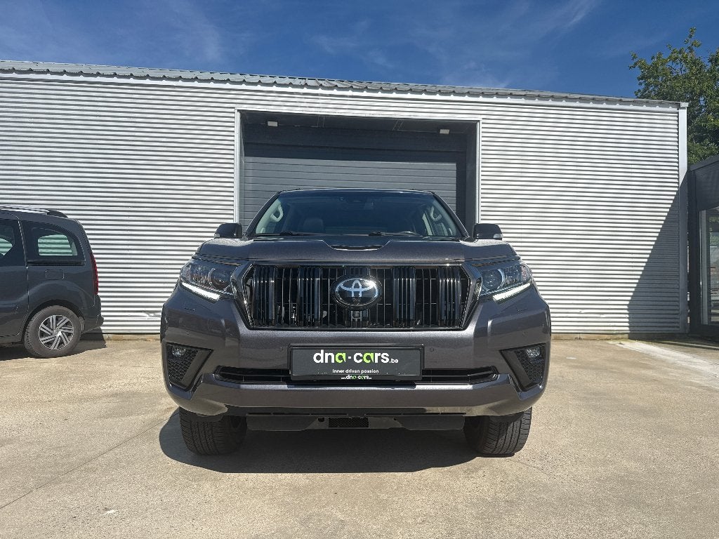 Land Cruiser 2.8 D-4D / Premium / Lichte vracht  / Grantie, Automaat, 4 cilinders, 3000 kg, Leder