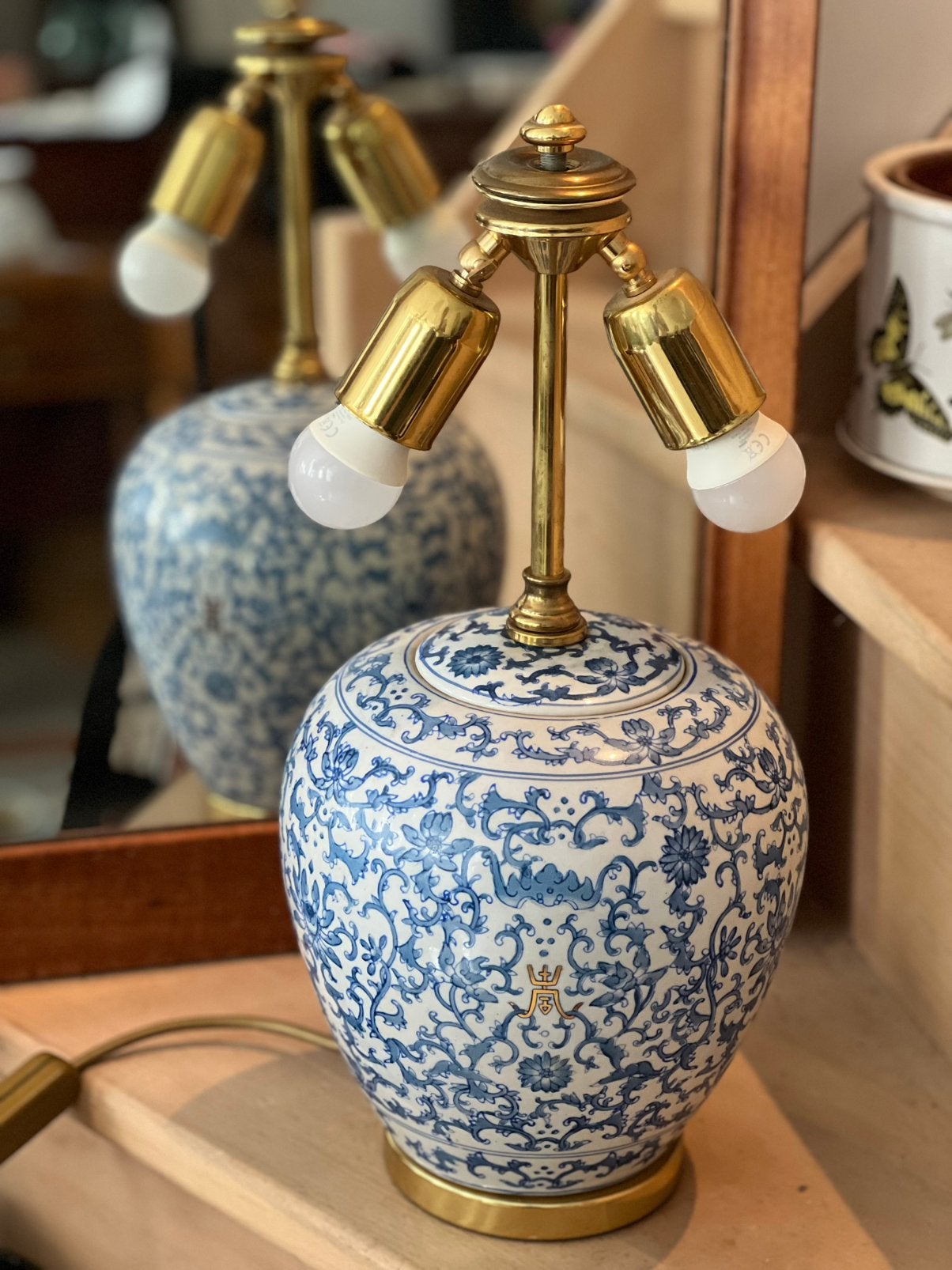 Lampe à poser vintage en porcelaine, Maison & Meubles, Enlèvement ou Envoi