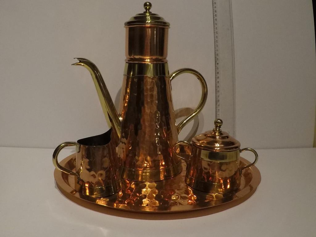 Rood gehamerd koper koffie set, Antiek en Kunst, Ophalen