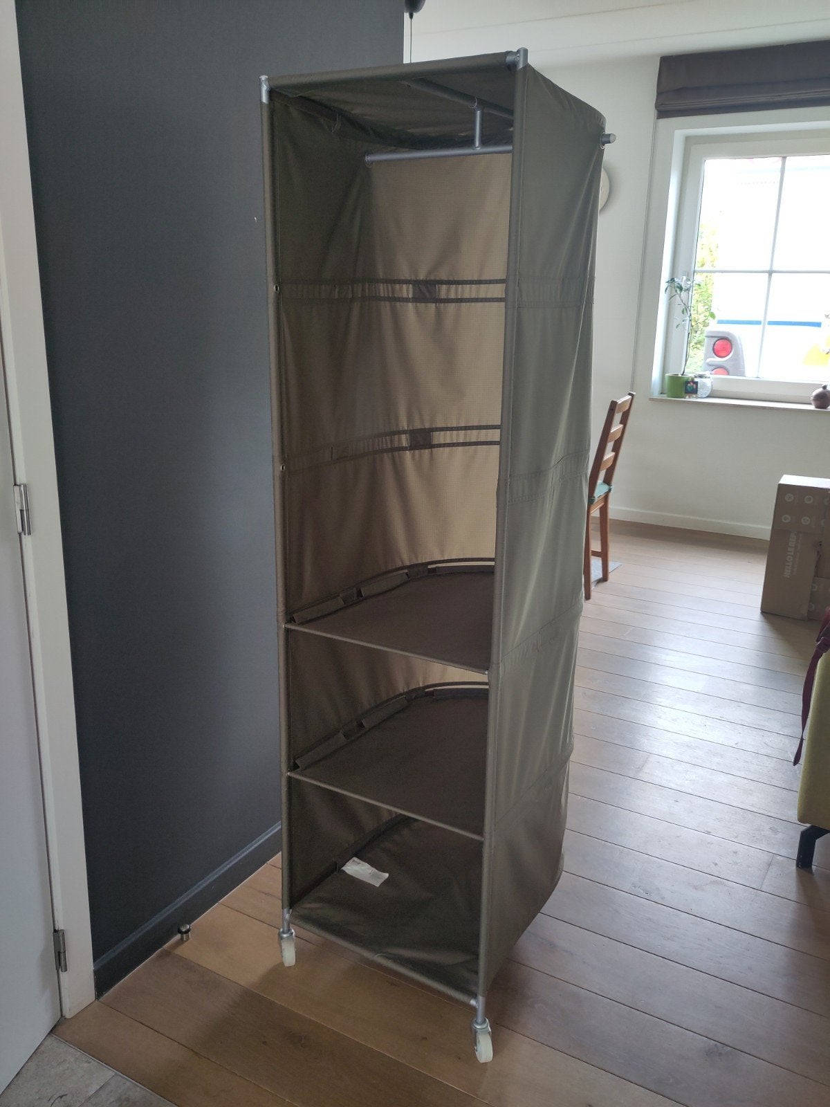 Rollende kleerkast, Huis en Inrichting, Ophalen, Gebruikt