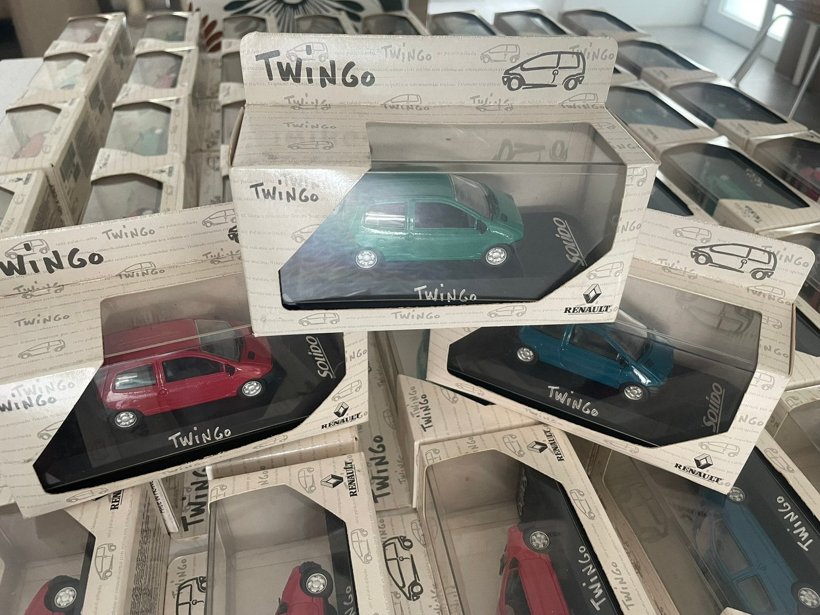 3 Miniatures Twingo Collection 2, Collections, Enlèvement ou Envoi, Neuf, Voitures
