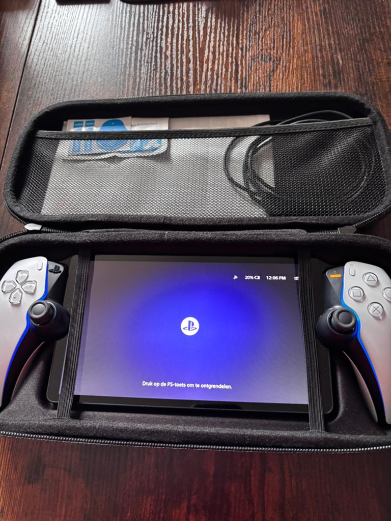 PLAYSTATION Portal Remote Player white, Games en Spelcomputers, Ophalen, Zo goed als nieuw