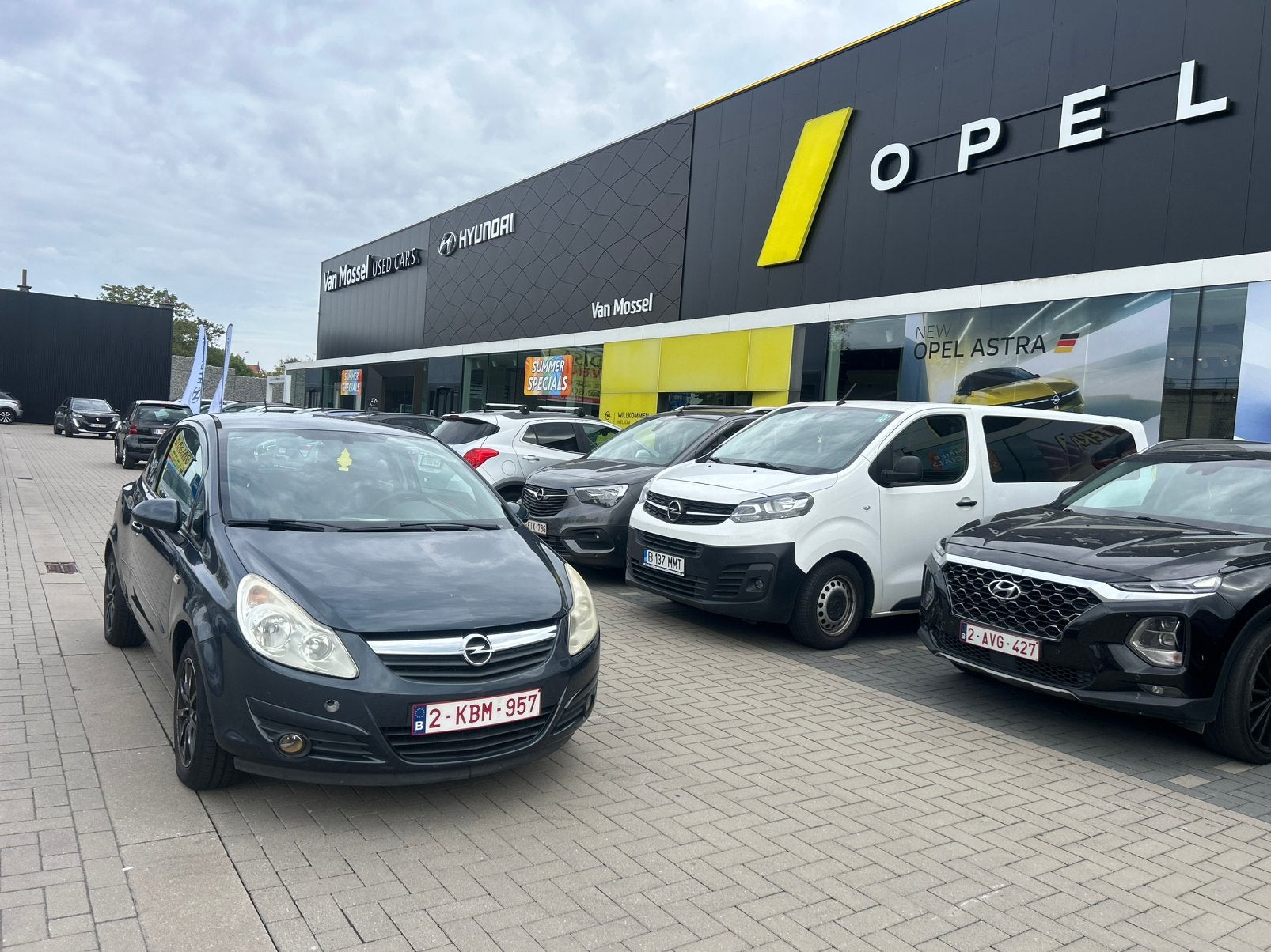 Opel corsa 1.2benzine/airco/trekhaak, Euro 5, Blauw, Handgeschakeld, Particulier