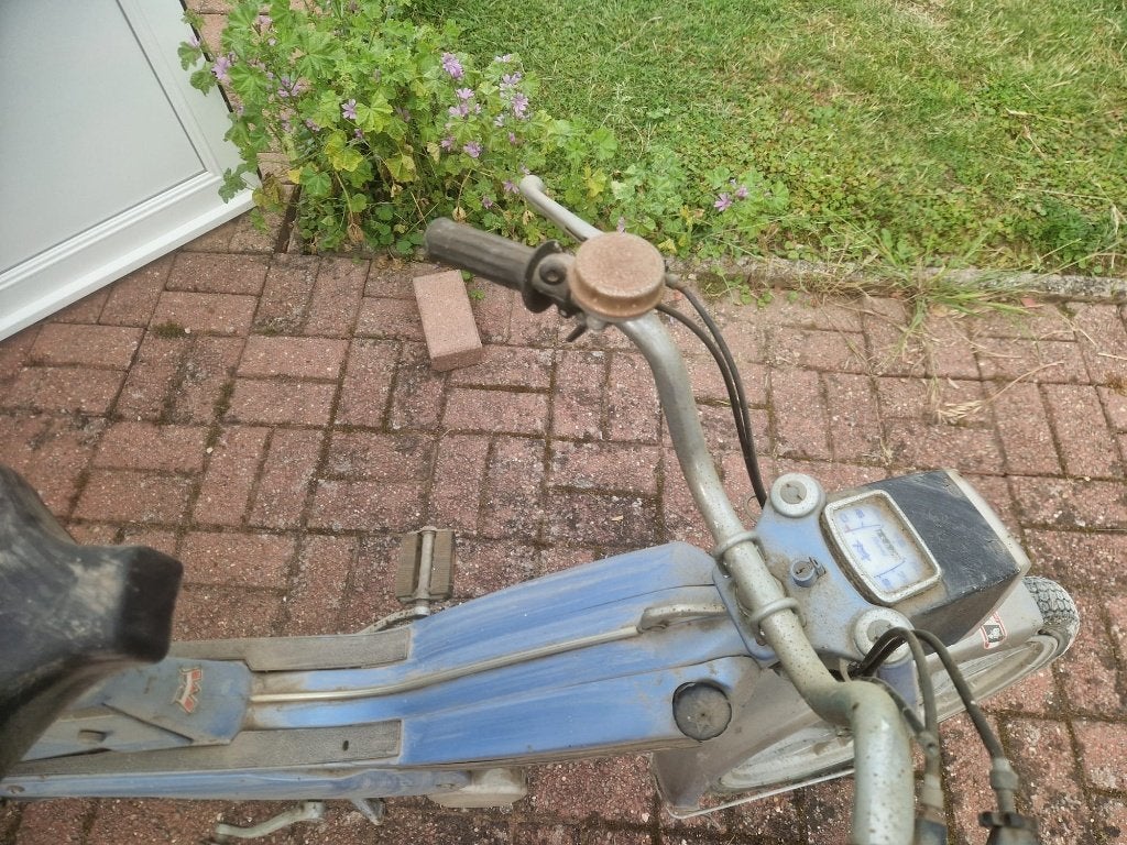Motobecane 51V, 0 versnellingen, 49 cc, Klasse B (45 km/u), Ophalen