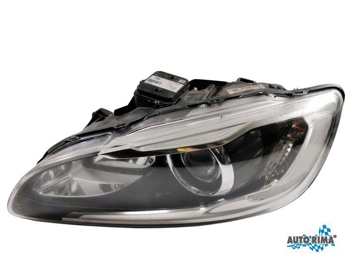 Phare gauche d'un Volvo V60, Autos : Pièces & Accessoires, Éclairage, Volvo, Utilisé, 3 mois de garantie, Enlèvement ou Envoi