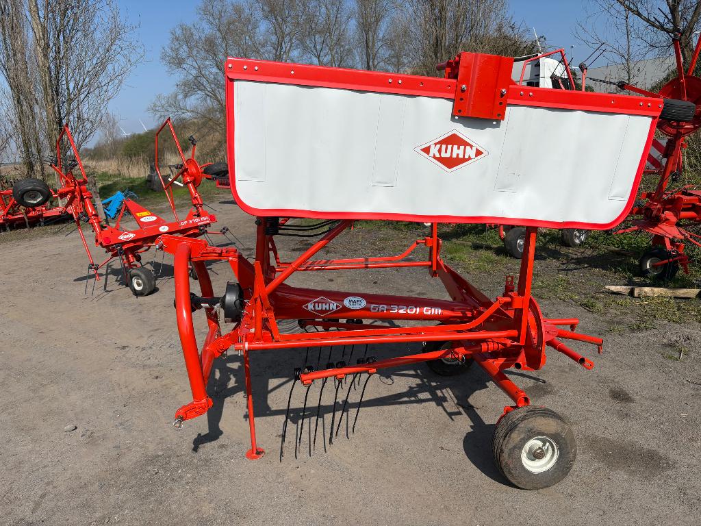 Kuhn GA 3201 hooi hark, Zakelijke goederen, Ophalen, Akkerbouw, Weidebouw