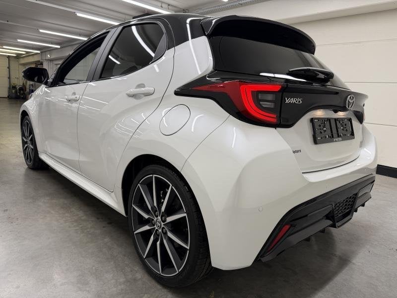 Toyota Yaris GR Sport + Safety Pack, Auto's, Automaat, Parkeersensor, 1498 cc, Wit