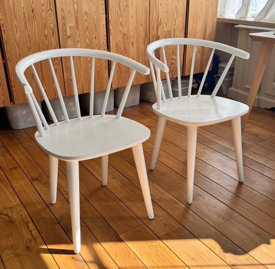 2 witte houten stoelen met armleuning, Ophalen, Gebruikt, Twee, Wit