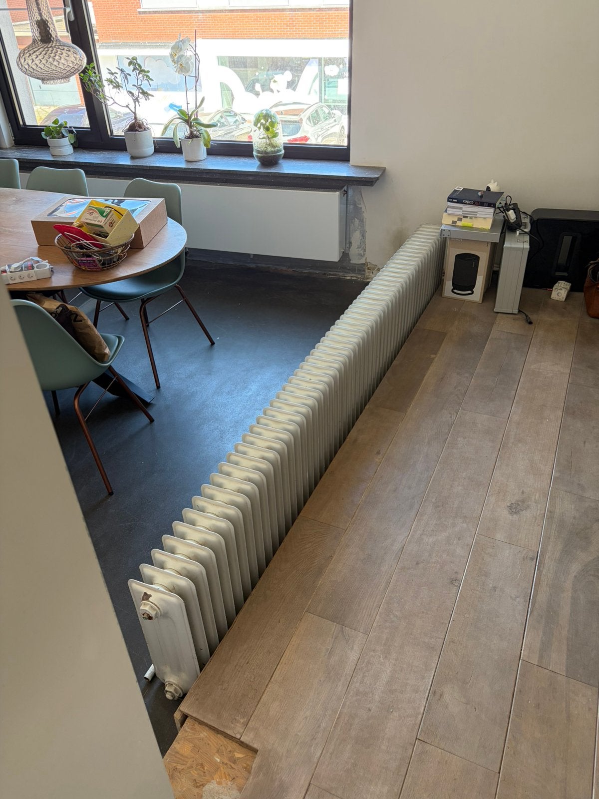 Gratis  stalen kolomradiator  270x45, Doe-het-zelf en Bouw, Verwarming en Radiatoren, Ophalen, Radiator