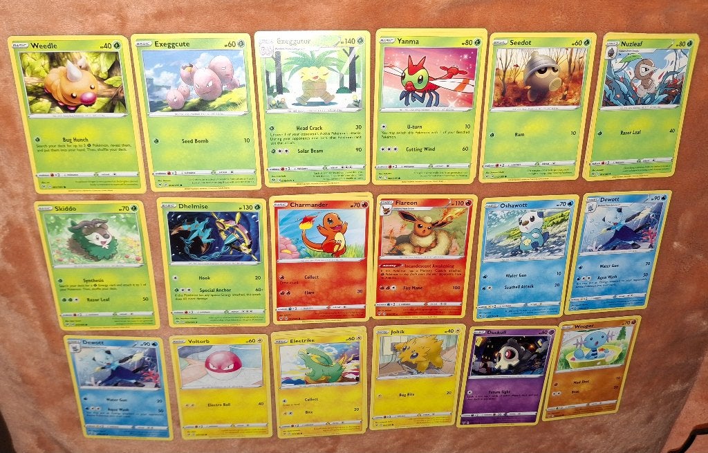Vivid Voltage Pokémon kaarten te ruil, Ophalen of Verzenden, Zo goed als nieuw, Meerdere kaarten, Foil