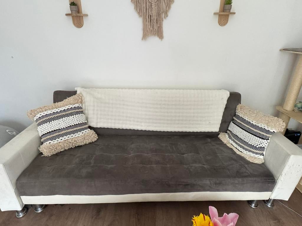 Canape convertible en lit gris avec accoudoir abime A DONNER, 200 à 250 cm, Enlèvement, Utilisé, Tissus